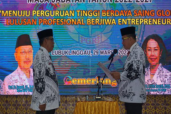 Pelantikan Rektor UNPARI Masa Jabatan 2022 - 2027